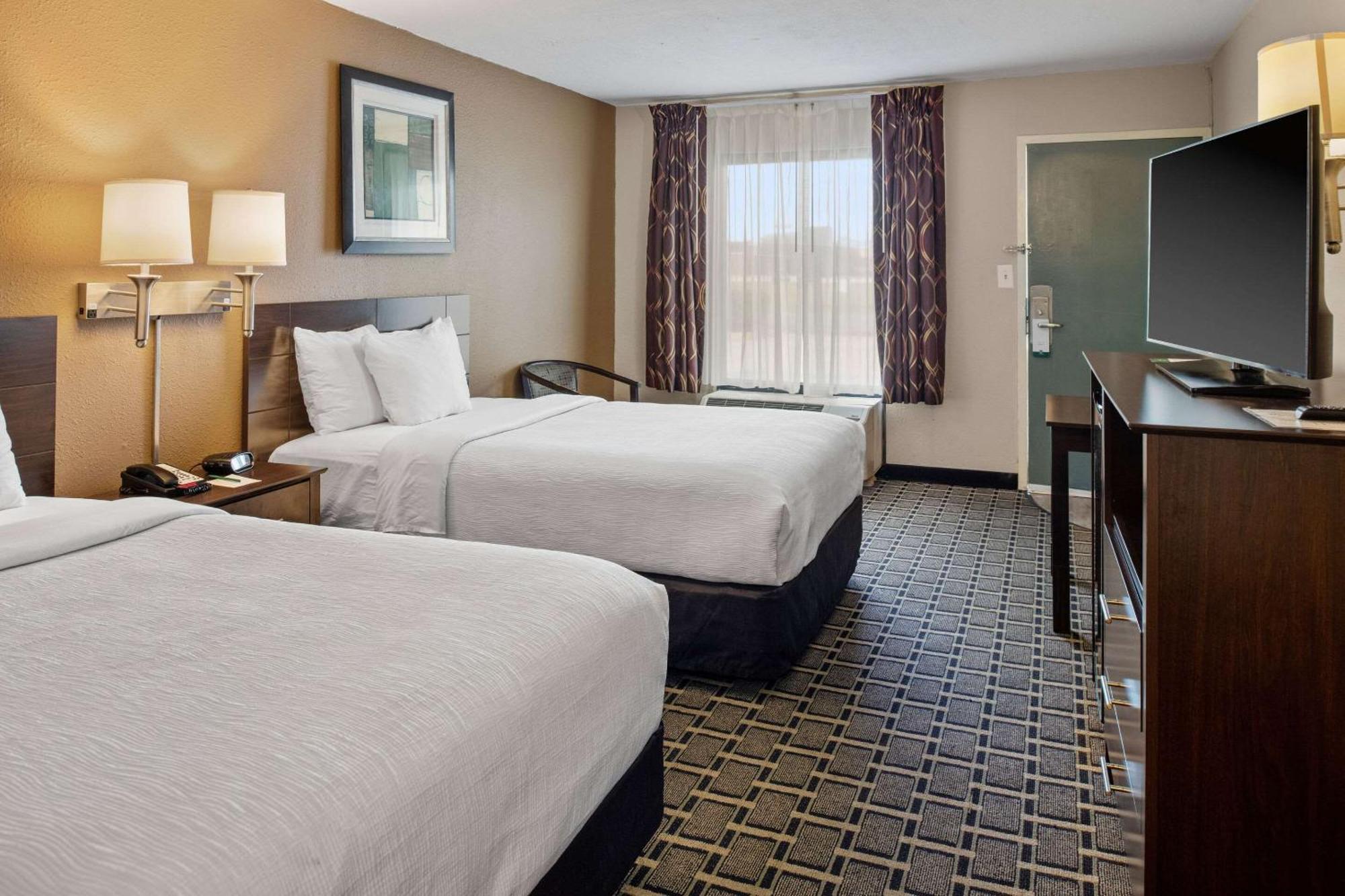 Quality Inn Кингсленд Экстерьер фото