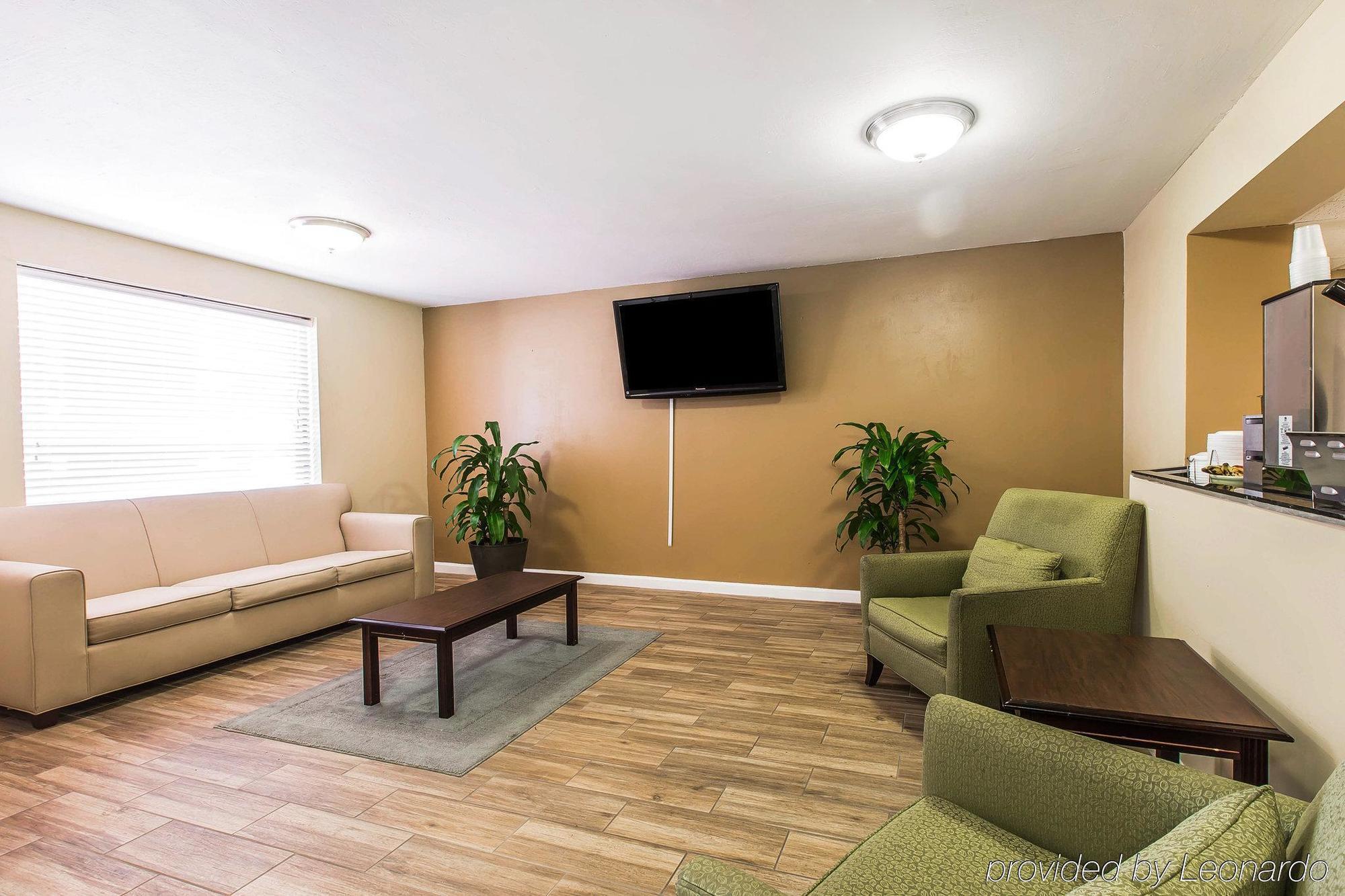 Quality Inn Кингсленд Экстерьер фото